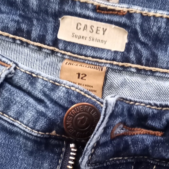 3/$15 ๐๏ธ True Religion Casey jeans - Picture 2 of 4
